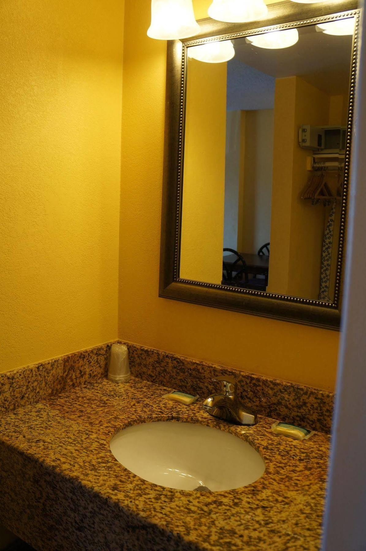 Sundial Inn Virginia Beach Luaran gambar